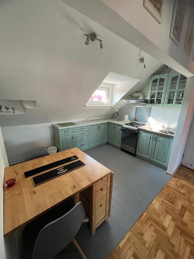 Apartament Kolobrzeska Mansarda, Narutowicza 8 Kołobrzeg Exterior foto
